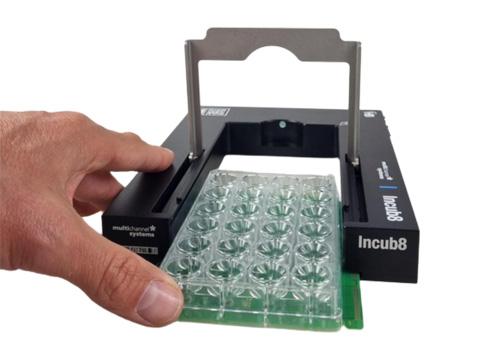 Incub8-multiwell-MEA-front-open-inserting-a-plate---MCS-HBio